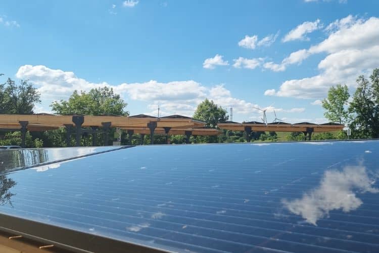 Solar-Panels-als-Teil-der-Energiewende